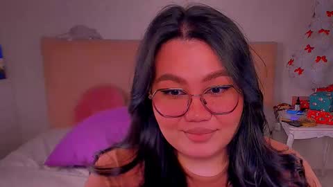 Barbie Kim online show from 02.14.25