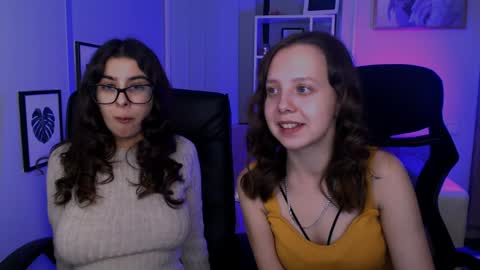 Snapshot of barbara_meow_ chatting on 12.17.24 Barbara online show from 12.17.24