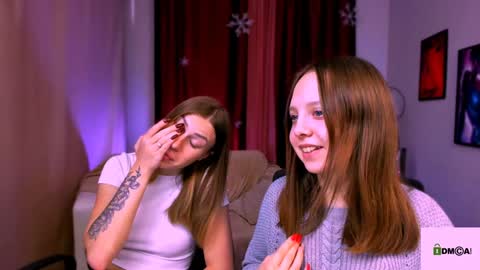 Snapshot of barbara_meow_ chatting on 01.04.25 Barbara online show from 01.04.25