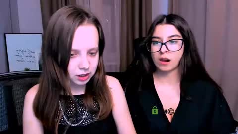 Snapshot of barbara_meow_ chatting on 02.12.25 Barbara online show from 02.12.25