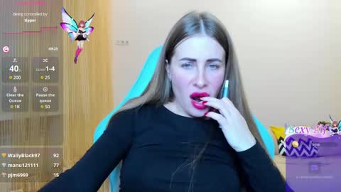 Snapshot of barbarakiss2 chatting on 01.11.25 Barbara online show from 01.11.25