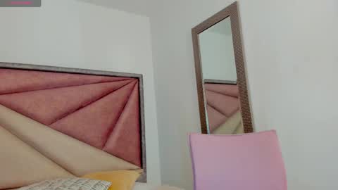 Snapshot of barbaraknox_ chatting on 04.24.26 Barbara online show from 04.24.26