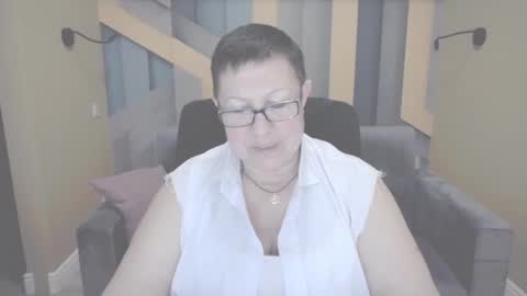 Snapshot of barbaraturners chatting on 12.04.24 barbaraturners online show from 12.04.24