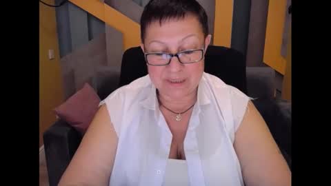 Snapshot of barbaraturners chatting on 12.07.24 barbaraturners online show from 12.07.24