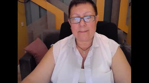 Snapshot of barbaraturners chatting on 12.07.24 barbaraturners online show from 12.07.24