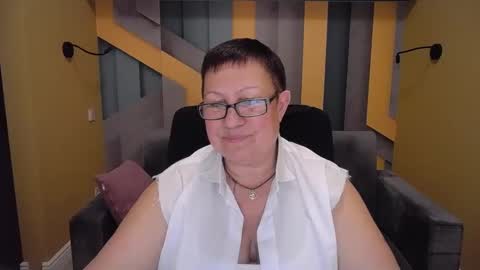 Snapshot of barbaraturners chatting on 12.09.24 barbaraturners online show from 12.09.24
