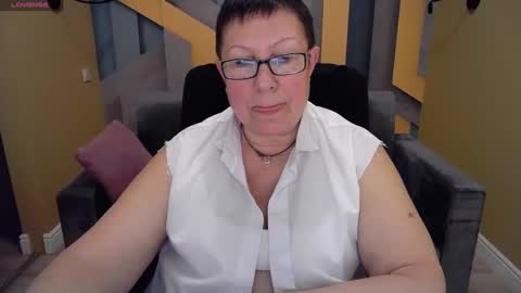 Snapshot of barbaraturners chatting on 12.11.24 barbaraturners online show from 12.11.24