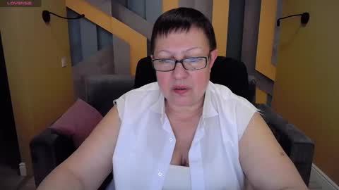 Snapshot of barbaraturners chatting on 12.25.24 barbaraturners online show from 12.25.24