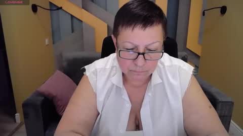 Snapshot of barbaraturners chatting on 12.27.24 barbaraturners online show from 12.27.24