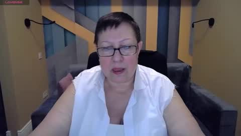 Snapshot of barbaraturners chatting on 01.03.25 barbaraturners online show from 01.03.25