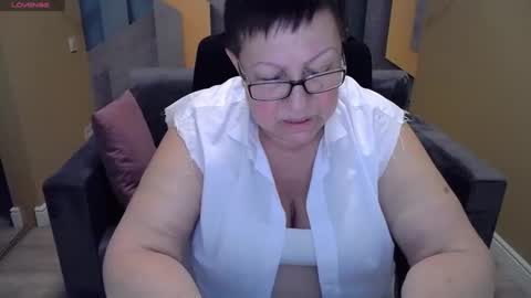 Snapshot of barbaraturners chatting on 01.04.25 barbaraturners online show from 01.04.25