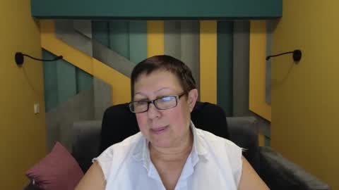 Snapshot of barbaraturners chatting on 01.07.25 barbaraturners online show from 01.07.25