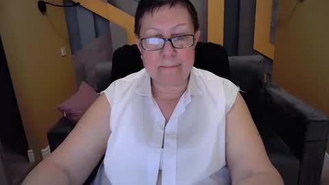 Snapshot of barbaraturners chatting on 01.08.25 barbaraturners online show from 01.08.25