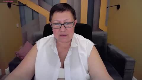 Snapshot of barbaraturners chatting on 01.11.25 barbaraturners online show from 01.11.25