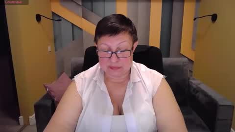 Snapshot of barbaraturners chatting on 01.17.25 barbaraturners online show from 01.17.25