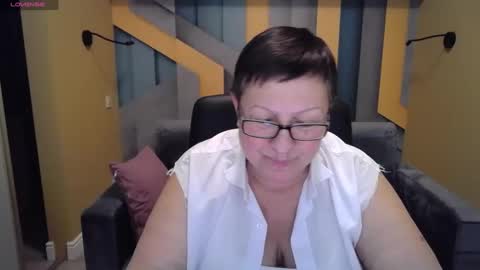 Snapshot of barbaraturners chatting on 01.21.25 barbaraturners online show from 01.21.25