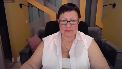 Snapshot of barbaraturners chatting on 01.22.25 barbaraturners online show from 01.22.25