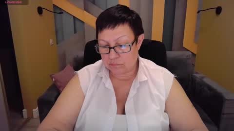 Snapshot of barbaraturners chatting on 01.22.25 barbaraturners online show from 01.22.25