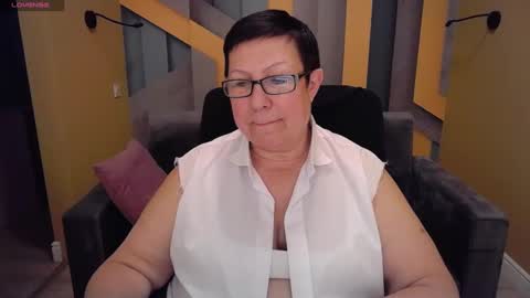 Snapshot of barbaraturners chatting on 01.25.25 barbaraturners online show from 01.25.25