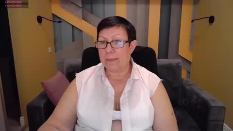Snapshot of barbaraturners chatting on 01.30.25 barbaraturners online show from 01.30.25
