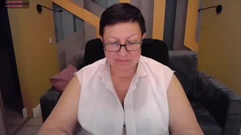 Snapshot of barbaraturners chatting on 02.01.25 barbaraturners online show from 02.01.25