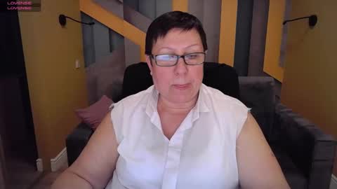 Snapshot of barbaraturners chatting on 02.03.25 barbaraturners online show from 02.03.25