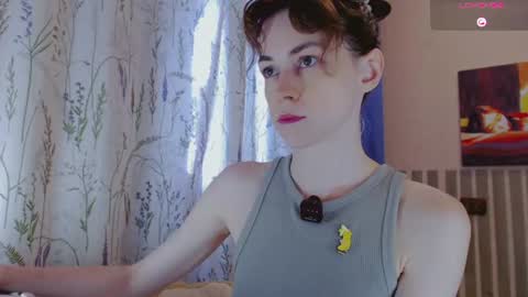 Snapshot of barbarian_girl chatting on 07.18.26 Amina online show from 07.18.26
