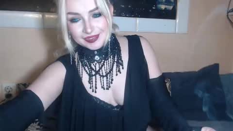 Snapshot of barbarissssska chatting on 05.08.26 Victoria online show from 05.08.26