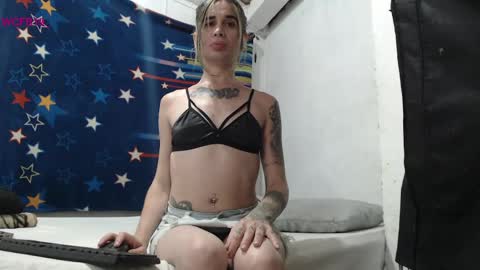 Snapshot of barbie_hot66 chatting on 04.18.26 Barbie online show from 04.18.26