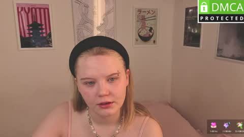 Snapshot of barbie_staze chatting on 05.25.26 Barbie Staze online show from 05.25.26