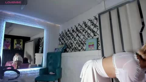 Snapshot of barbieambarx chatting on 05.09.26 Barbie online show from 05.09.26