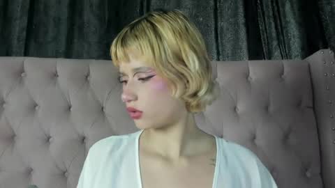Snapshot of barbieambarx chatting on 05.12.26 Barbie online show from 05.12.26