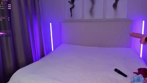  Emma online show from 10.19.25