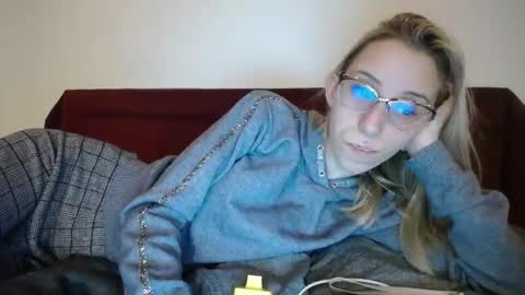 Lena online show from 02.08.25