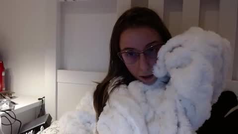 Lena online show from 11.28.25