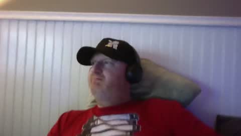 Snapshot of bartender_blue_eyes chatting on 01.19.25 Bartender Blue online show from 01.19.25