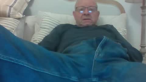 Snapshot of bass245 chatting on 03.28.26 Bass245 online show from 03.28.26