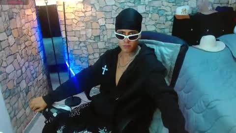 Snapshot of bastiaan_28 chatting on 04.21.26 Bastian online show from 04.21.26