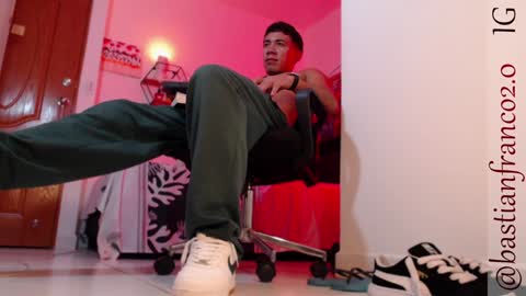 Bastian Independent Model online show from 12.03.24