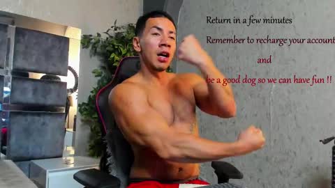 Bastian Independent Model online show from 10.10.25