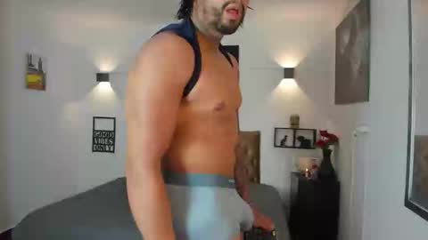 bastian_jones1 online show from 09.30.25