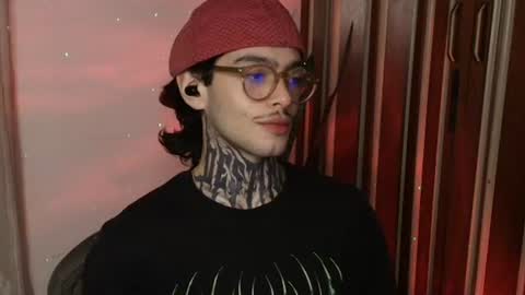 Snapshot of bastiel_ chatting on 06.17.26 Bastiel online show from 06.17.26