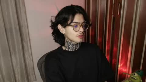 Snapshot of bastiel_ chatting on 07.17.26 Bastiel online show from 07.17.26