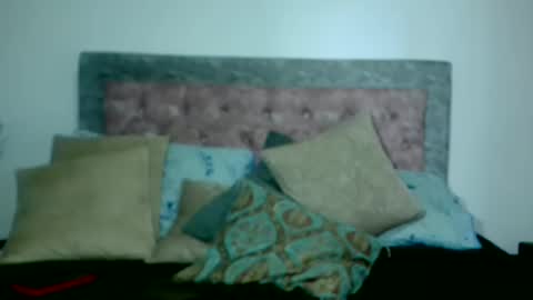 Snapshot of batery82 chatting on 02.05.25 batery82 online show from 02.05.25