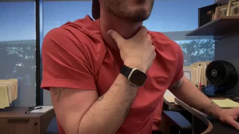 Snapshot of batman25326 chatting on 01.21.25 batman25326 online show from 01.21.25