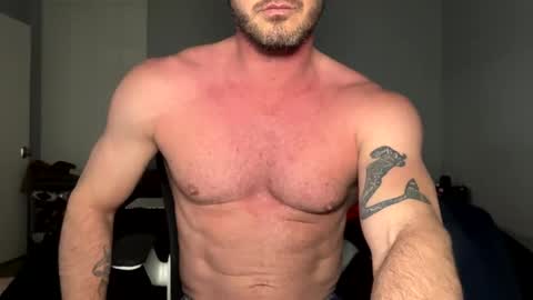 Snapshot of batman25326 chatting on 01.31.25 batman25326 online show from 01.31.25