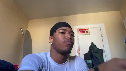 Snapshot of bb_colin chatting on 02.05.25 bb_colin online show from 02.05.25