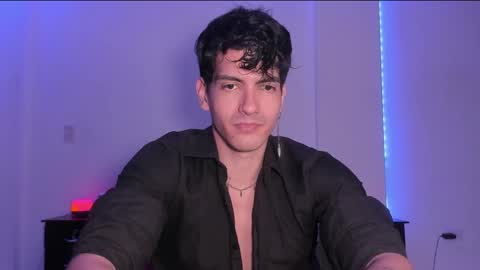 Valentino online show from 01.25.25