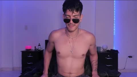 Valentino online show from 02.05.25