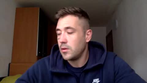 BB Namelezz online show from 11.06.25